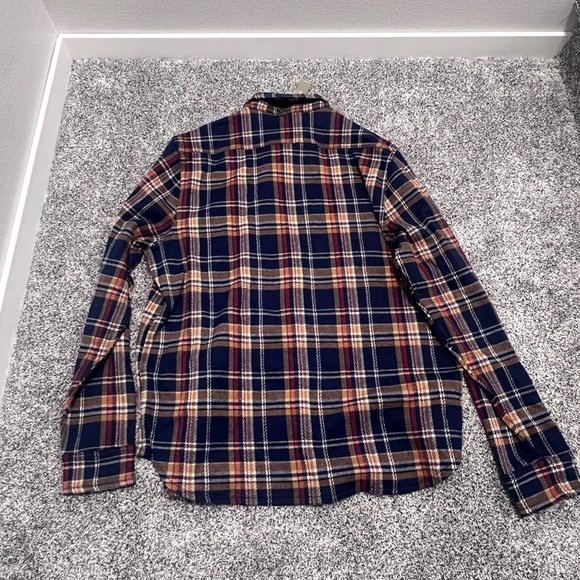NWT Men’s J. Crew Flannel - Picture 2 of 4